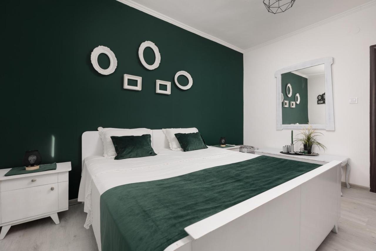 Villa Nikola โกตอร์ ภายนอก รูปภาพ
