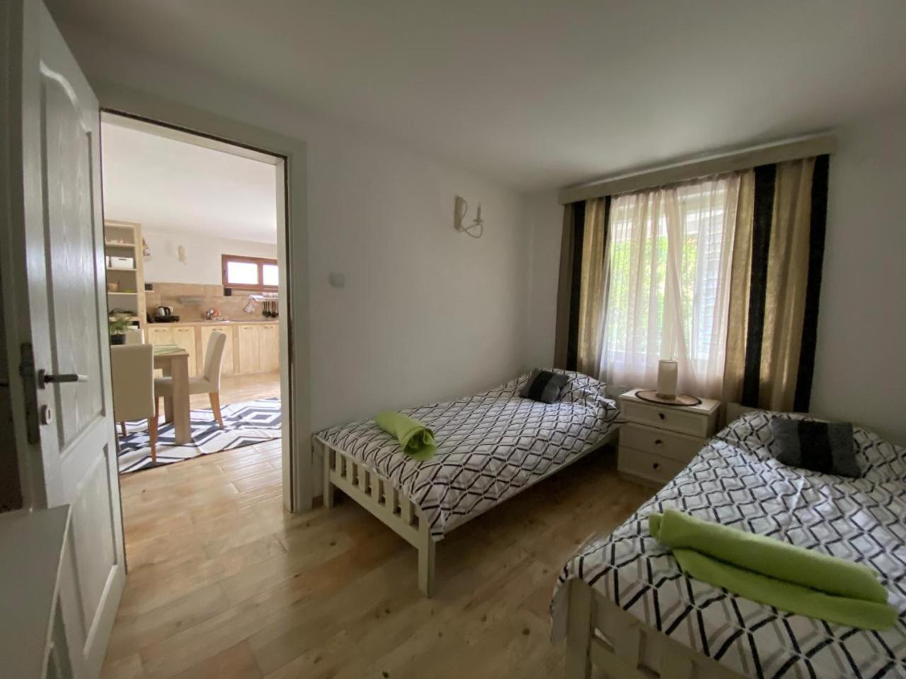 Villa Nikola โกตอร์ ภายนอก รูปภาพ
