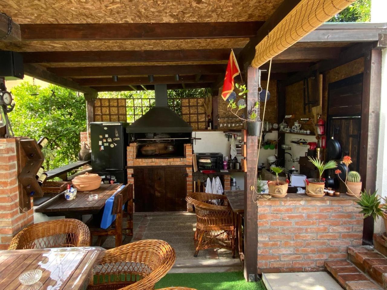 Villa Nikola โกตอร์ ภายนอก รูปภาพ
